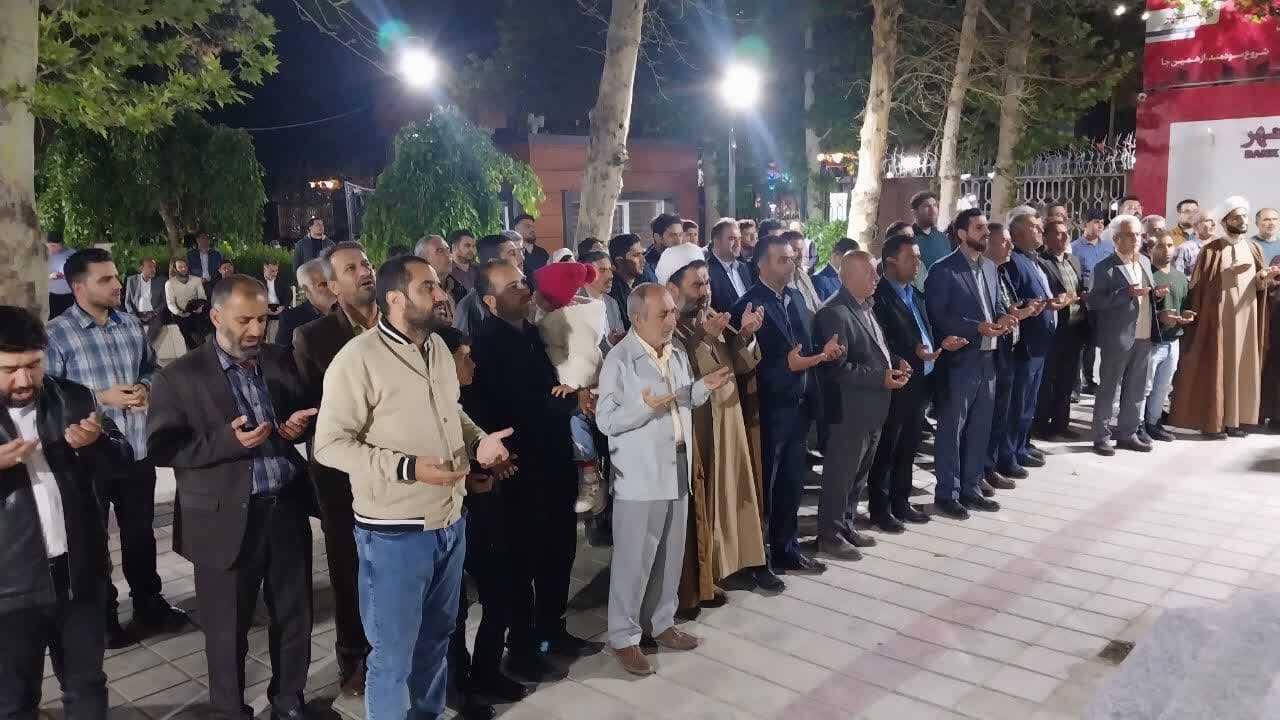 دعای مردم تاکستان برای سلامتی رییس جمهور