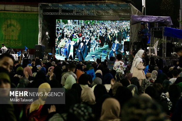 اجتماع رشتوندان برای سلامتی رئیس جمهور در میدان شهرداری