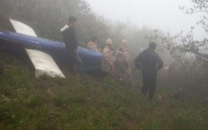Helikopter kazasında şehit düşen yetkililerin cenazeleri nakletilmeye çalışılıyor