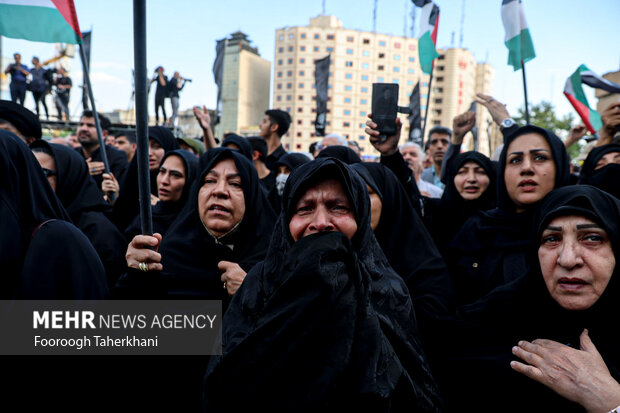 کۆبوونەوەی خەڵکی تاران لە بەرزڕاگرتنی شەهیدانی خزمەت بەڕێوەچوو