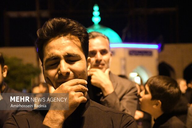 
People in South Khorasan mourn for Pres. Raeisi