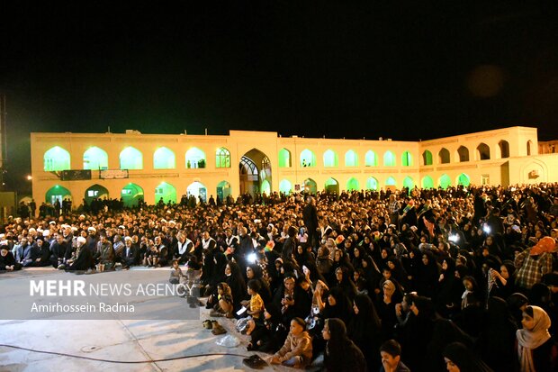 
People in South Khorasan mourn for Pres. Raeisi