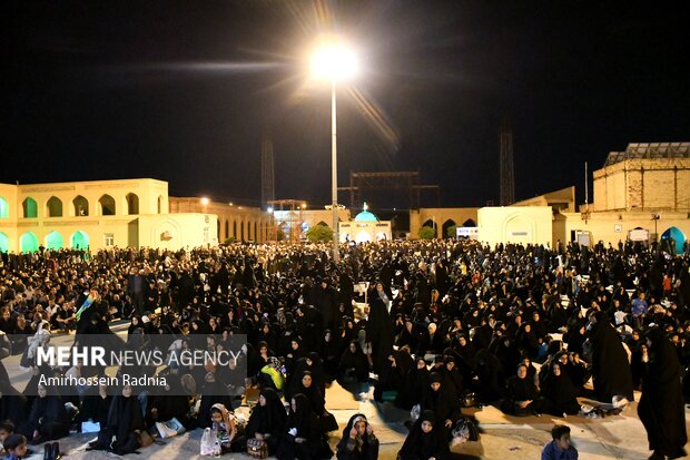 
People in South Khorasan mourn for Pres. Raeisi