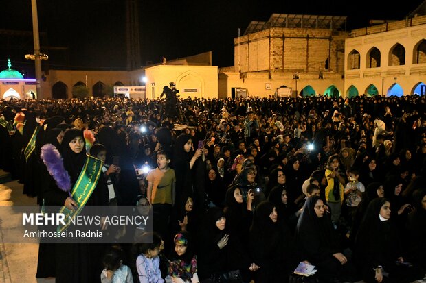 
People in South Khorasan mourn for Pres. Raeisi