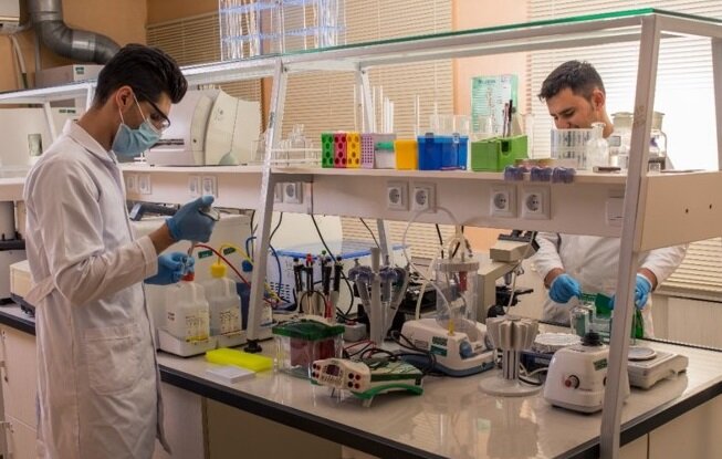 تجهیز بیش از ۱۰۰ آزمایشگاه تحقیقاتی با ابزارهای شناختی ایران‌ساخت
