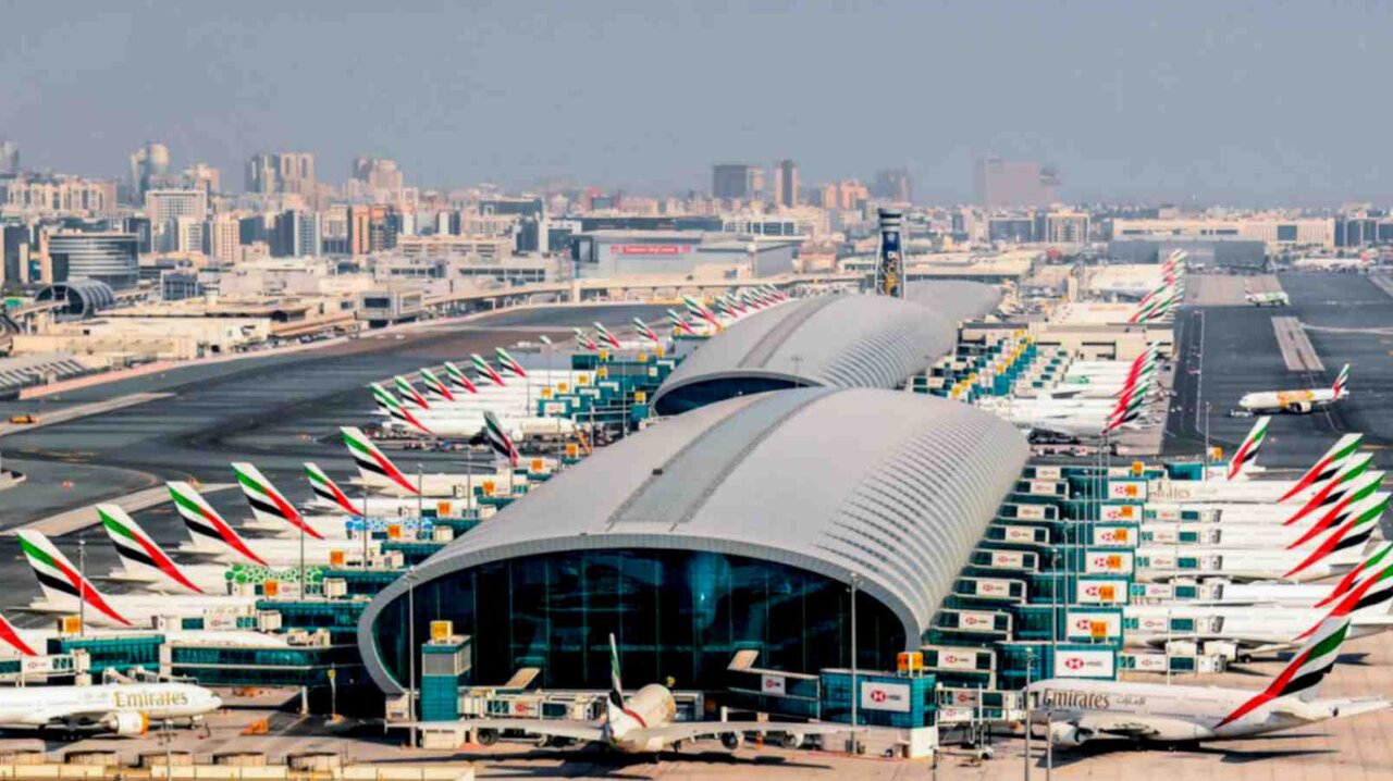 بررسی امکانات فرودگاه دبی