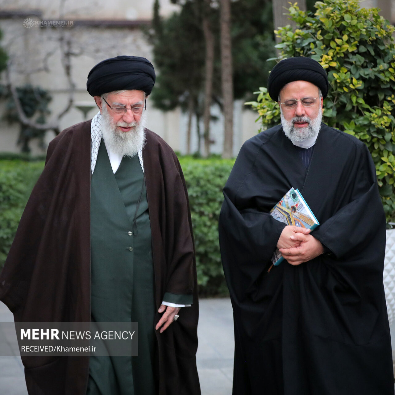 باهنر: رئیسی «با آقا اجازه»، از مسئولیت شانه خالی نمیکرد