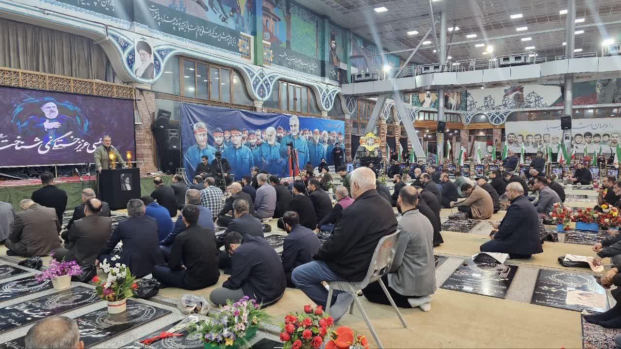 برگزاری مراسم عزاداری رییس جمهور و همراهانش در گلزار شهدای رشت برگزاری مراسم عزاداری رییس جمهور و همراهانش در گلزار شهدای رشت