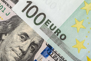 ثبات قیمت دلار و کاهش یورو امروز ۳ خرداد ماه در مرکز مبادله ایران