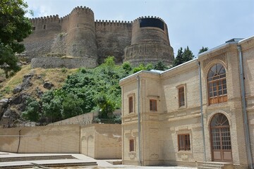 پرچم عزا بر فراز «فلک‌الافلاک»