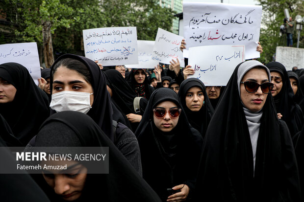 عزاداری دانشجویان در سوگ شهدای خدمت