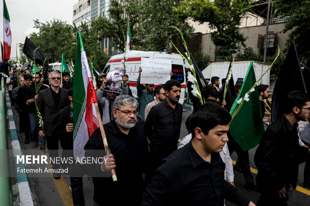 عزاداری دانشجویان در سوگ شهدای خدمت