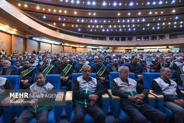 عزاداری خادمیاران رضوی در سوگ سیدالشهداء خدمت