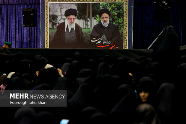 Tahran'da şehitlere veda töreni 
