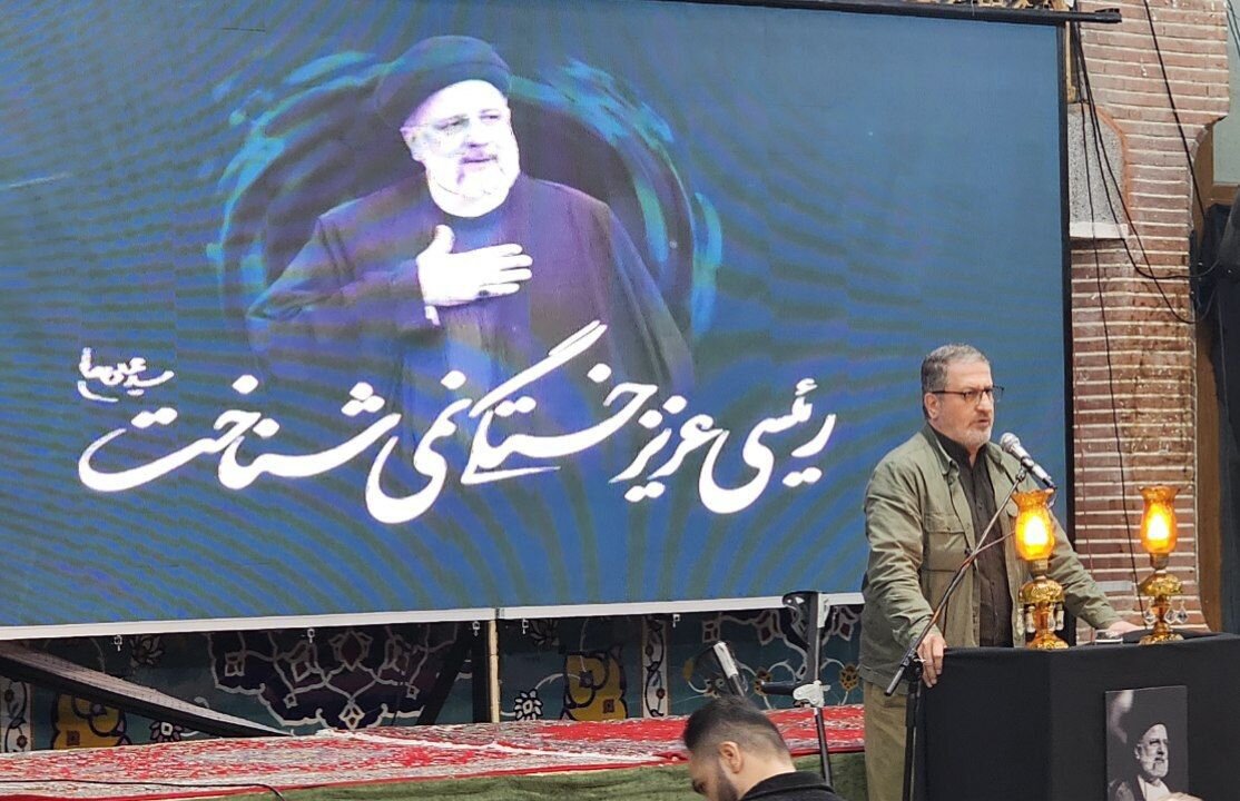 آیت الله رییسی برای احیای گفتمان انقلاب اسلامی تلاش کرد آیت الله رییسی برای احیای گفتمان انقلاب اسلامی تلاش کرد