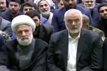 حضور مجموعة من قادة المقاومة لتشييع شهداء الخدمة في جامعة طهران