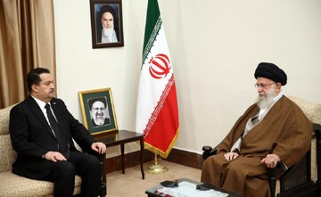 Leader receives Iraqi PM in Tehran
