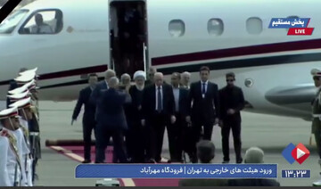 VIDEO: Lebanese parl. speaker arrives Tehran