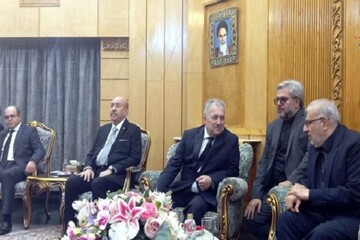 Suriye Başbakanı Tahran'da