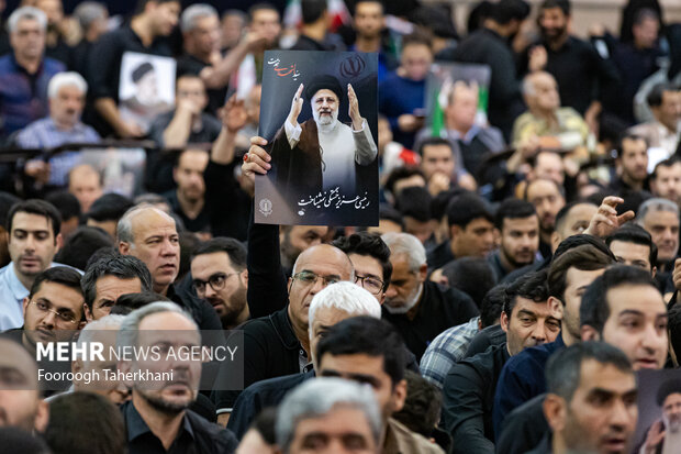 Tahran halkı cumhurbaşkanını uğurluyor