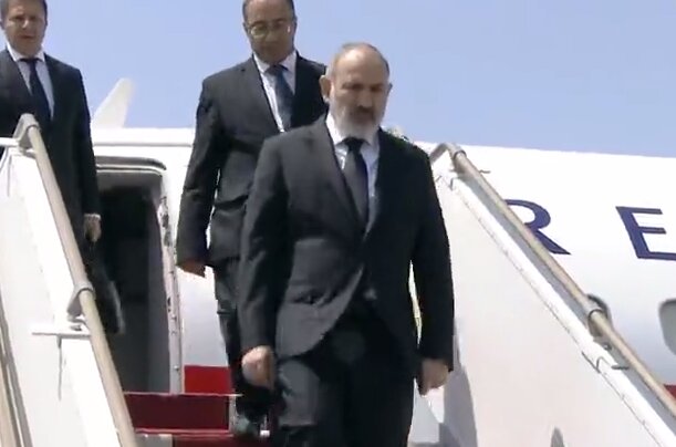 Armenian PM's helicopter forcibly touches down