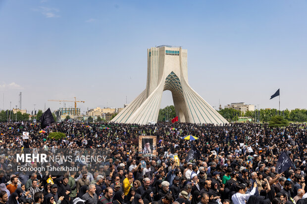 مراسم تشییع پیکر شهدای خدمت در تهران