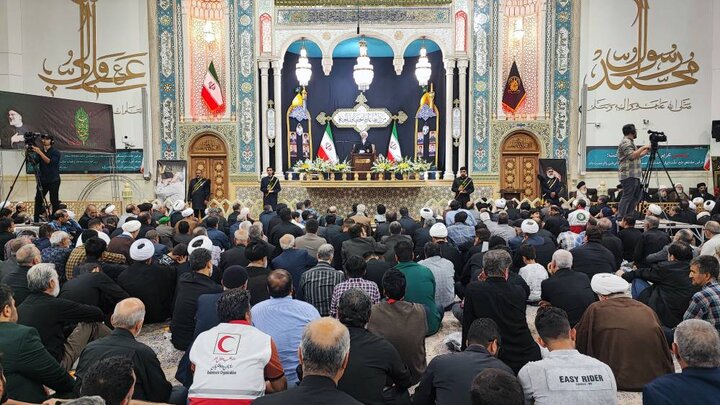 بزرگداشت رییس جمهور شهید و شهدای خدمت در قم برگزار شد بزرگداشت رییس جمهور شهید و شهدای خدمت در قم برگزار شد