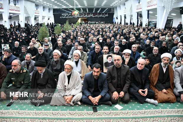 مراسم عزاداری شهادت رئیس جمهور در حسینیه جماران بیرجند