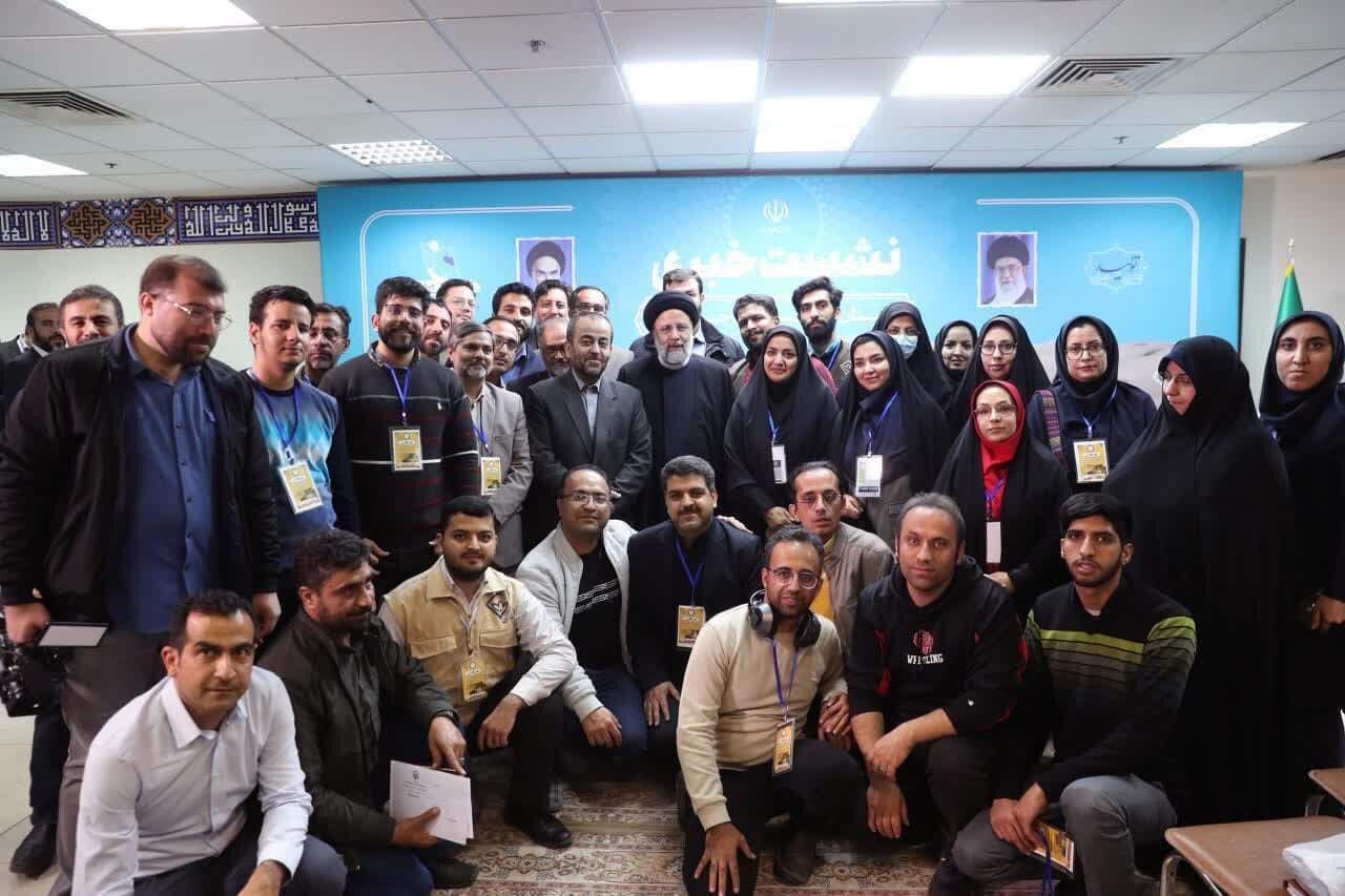 آمادگی کویر نشینان برای بدرقه رئیس جمهور شهید در آخرین سفر استانی