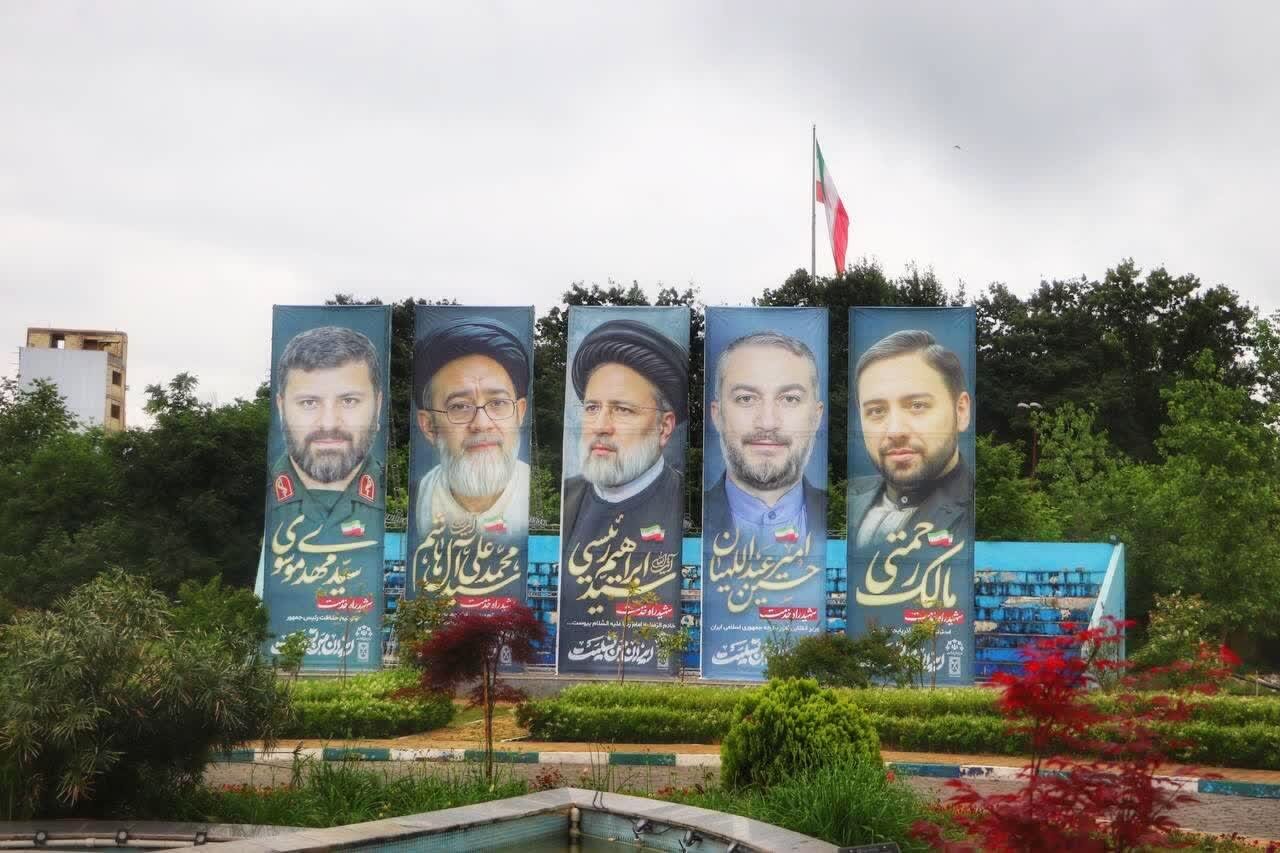 خیابان ها و معابر شهر رشت در سوگ شهید جمهور خیابان ها و معابر شهر رشت در سوگ شهید جمهور