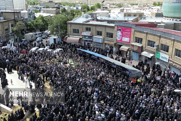 تشییع پیکر مطهر شهید سرهنگ دوم «بهروز قدیمی» در زنجان