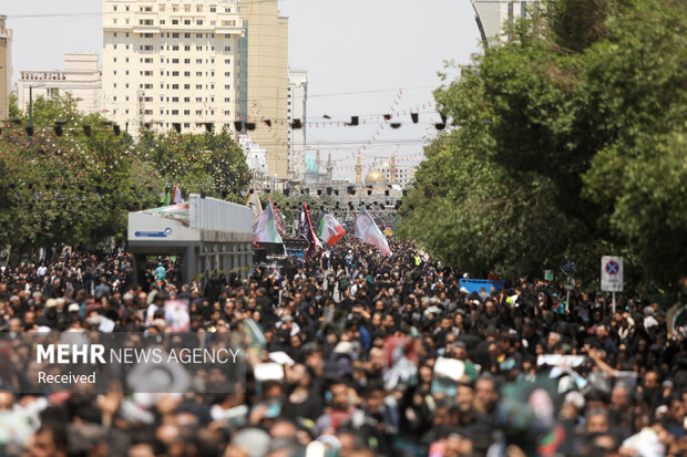 تشییع رئیسجمهور شهید و همراهان در مشهدالرضا علیه السلام -۱ تشییع رئیسجمهور شهید و همراهان در مشهدالرضا علیه السلام -۱