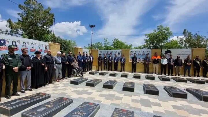 گلباران تمثال شهید آیتالله رییسی در سقز