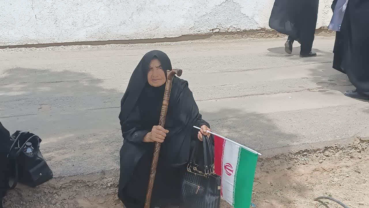 روز سخت خراسان جنوبیها/ مردم برای «سید محرومان» سنگ تمام گذاشتند