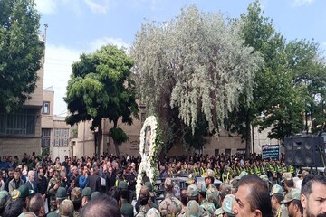 شاهد...تشییع جثمان المحافظ الشهيد لآذربيجان الشرقية فی مسقط رأسه