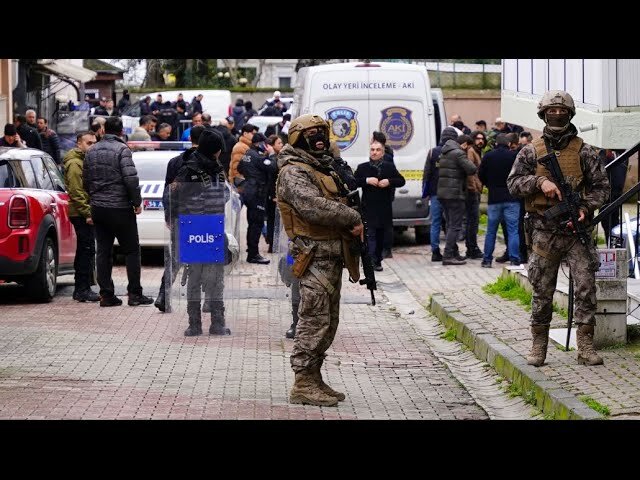ختم دعوای کافه‌ای در استانبول با مرگ ۳ نفر/ پلیس ضدشورش اعزام شد!
