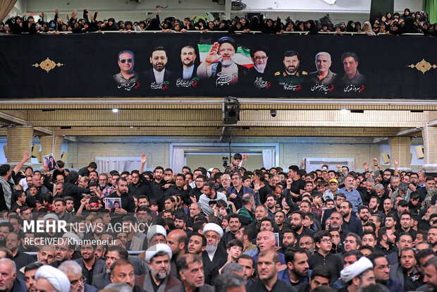 مراسم بزرگداشت رئیسجمهور شهید و همراهان ایشان در حسینیه امام خمینی (ره)