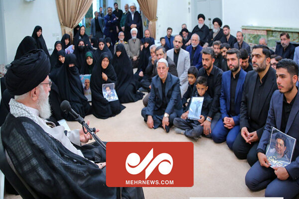 اشاره رهبر انقلاب به قیام ملت ایران در تشییع شهدای خدمت اشاره رهبر انقلاب به قیام ملت ایران در تشییع شهدای خدمت