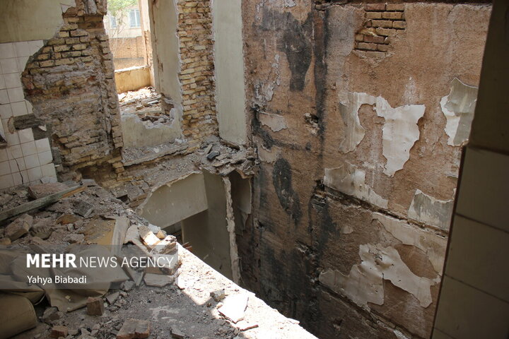 تخریب دومین بیمارستان تاریخی کشور در کرمانشاه