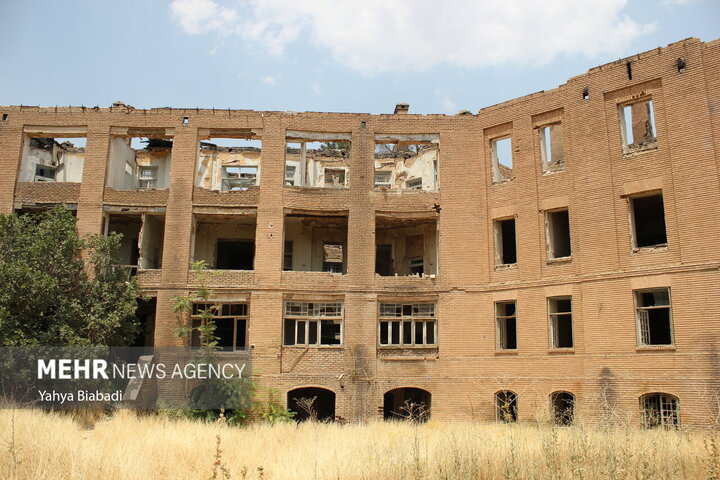 تخریب دومین بیمارستان تاریخی کشور در کرمانشاه