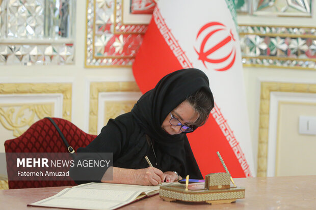 Ceremony of signing book of condolence for martyr Raeisi, FM