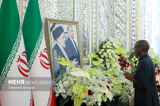 Ceremony of signing book of condolence for martyr Raeisi, FM