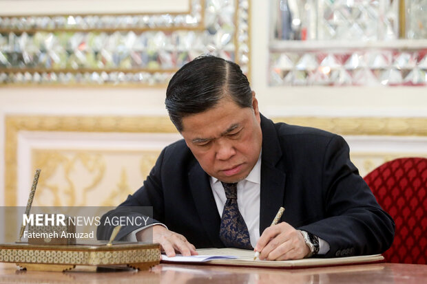 Ceremony of signing book of condolence for martyr Raeisi, FM