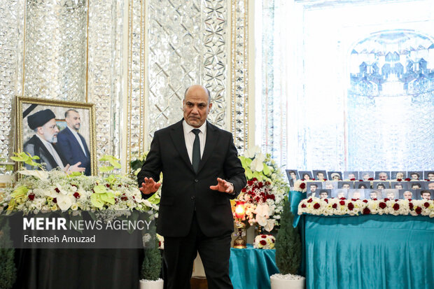 Ceremony of signing book of condolence for martyr Raeisi, FM