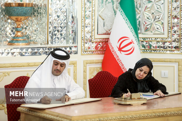Ceremony of signing book of condolence for martyr Raeisi, FM