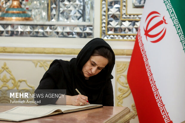 Ceremony of signing book of condolence for martyr Raeisi, FM