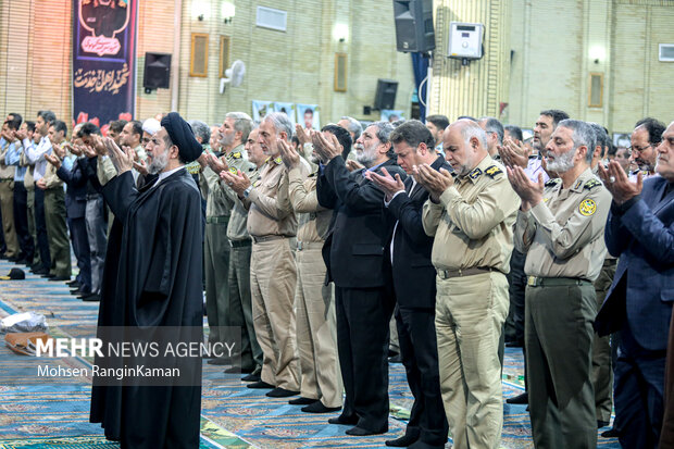بزرگداشت شهدای خدمت در ستاد فرماندهی ارتش جمهوری اسلامی ایران