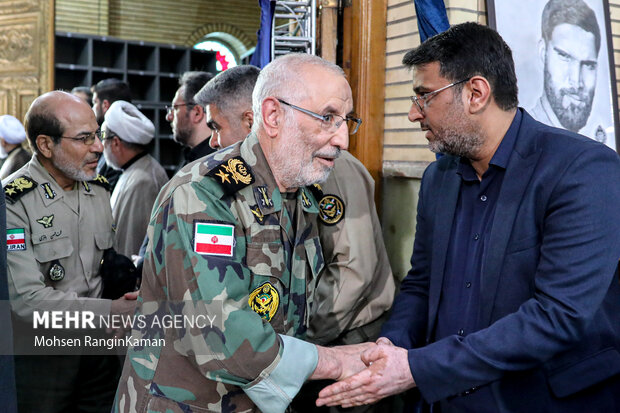 امیر ناصر آراسته در بزرگداشت شهدای خدمت در ستاد فرماندهی ارتش جمهوری اسلامی ایران