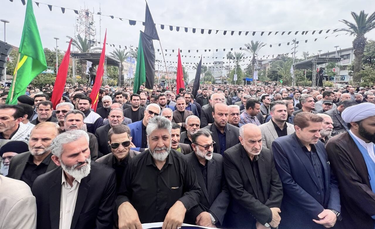 سینه زنی مردم گیلان در فراق رییس جمهور شهید