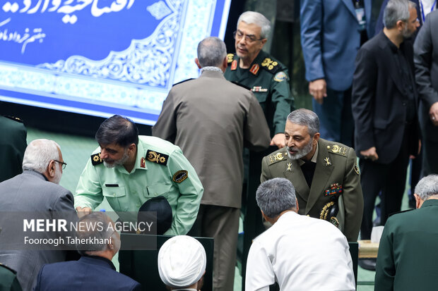 سردار موسوی،رادان،باقری  در مراسم افتتاحیه مجلس دوازدهم